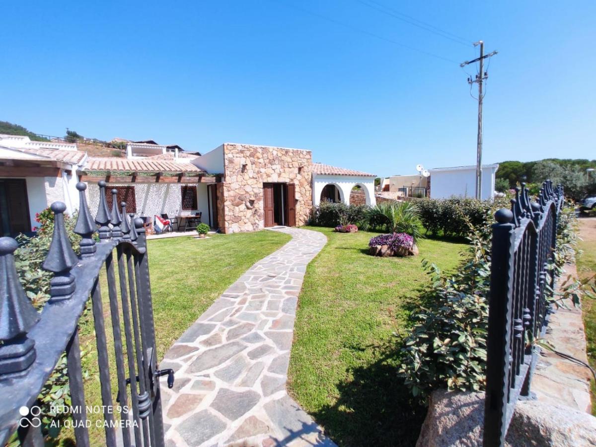 Dolce Casa Baia Sant'Anna - Будони Екстериор снимка
